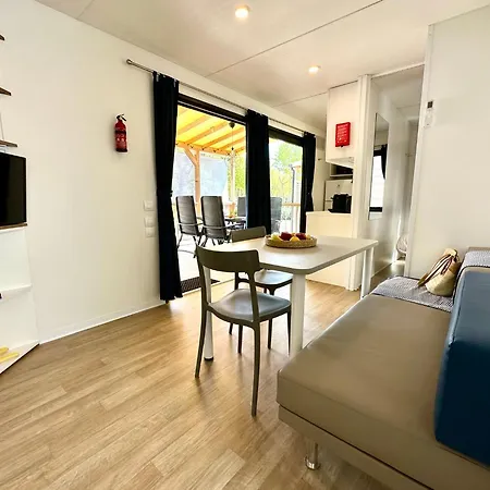 Kemping Estivo Premium Deluxe Mobile Homes On Del Sole Village Iseo