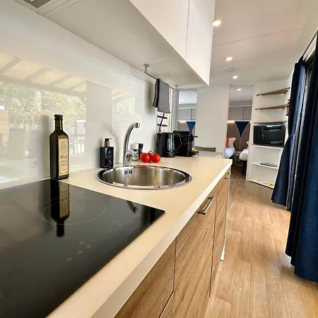 Estivo Premium Deluxe Mobile Homes On Del Sole Village Kemping