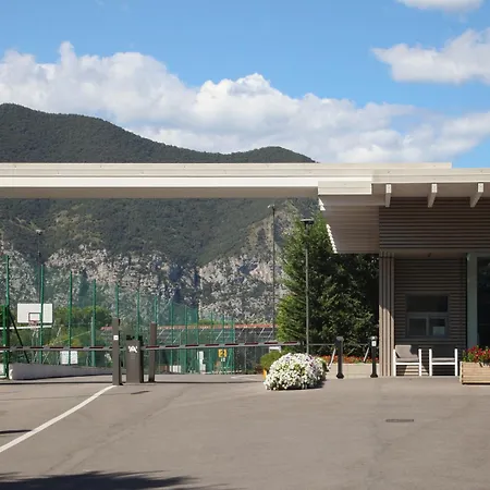 Kemping Estivo Premium Deluxe Mobile Homes On Del Sole Village