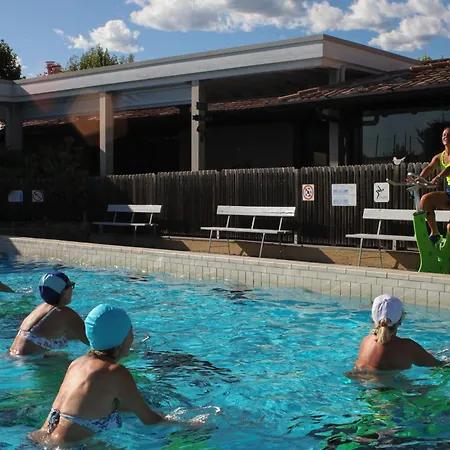 Estivo Premium Deluxe Mobile Homes On Del Sole Village Kemping Iseo