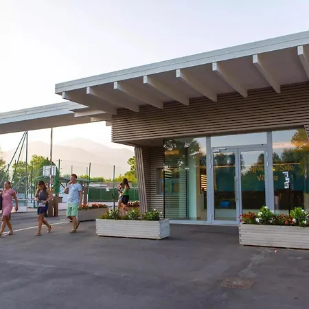 Кемпинг Estivo Premium Deluxe Mobile Homes On Del Sole Village *