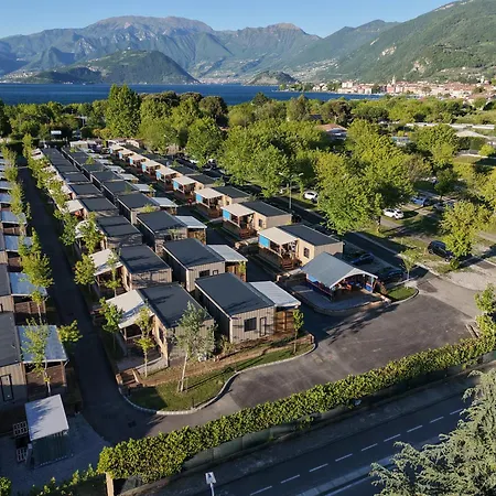 Estivo Premium Deluxe Mobile Homes On Del Sole Village * Iseo