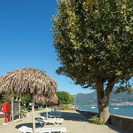 Estivo Premium Deluxe Mobile Homes On Del Sole Village
