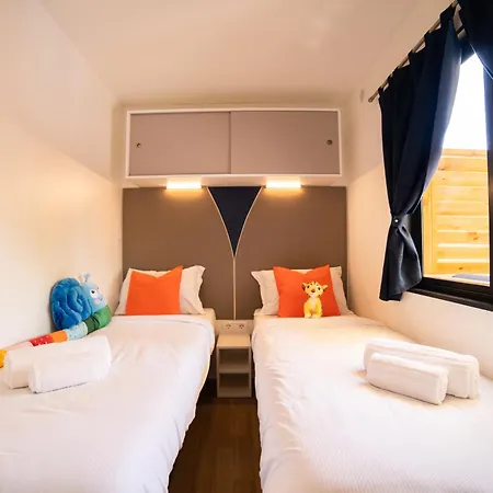 Estivo Premium Deluxe Mobile Homes On Del Sole Village Iseo