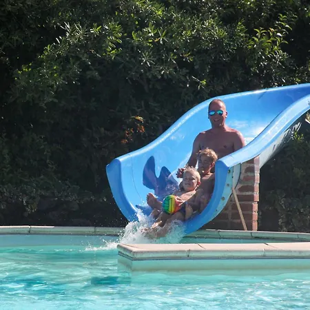 Campsite Estivo Premium Deluxe Mobile Homes On Del Sole Village Iseo