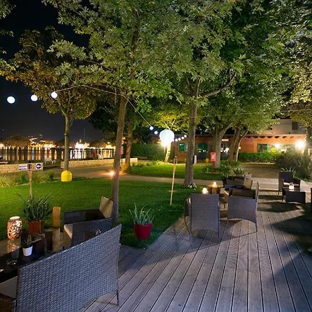 Campsite Estivo Premium Deluxe Mobile Homes On Del Sole Village
