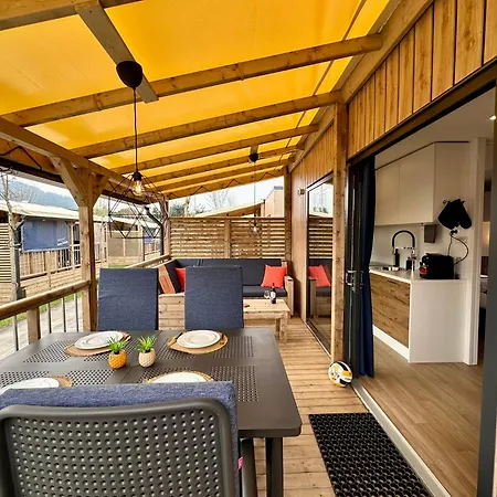 Estivo Premium Deluxe Mobile Homes On Del Sole Village Campsite *